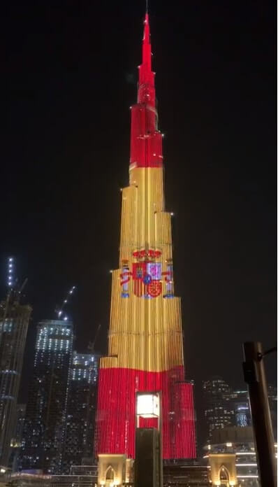 bandera españa burj khalifa torre emiratos dubai abu dhabi
