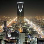 Arabia Saudita: el gobierno suprimirá los contratos a empresas sin sede regional