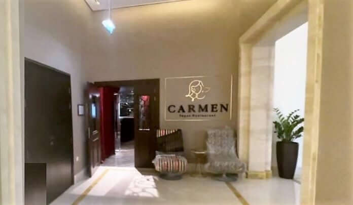 acceso al restaurante Carmen desde hotel