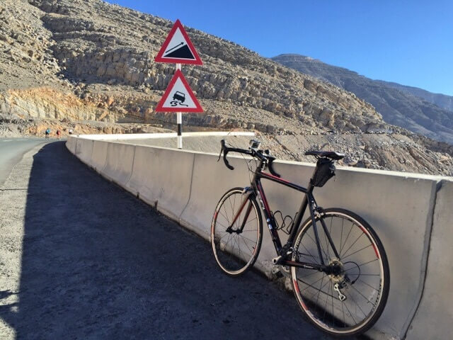 ciclismo jebel jais rak vivirendubai