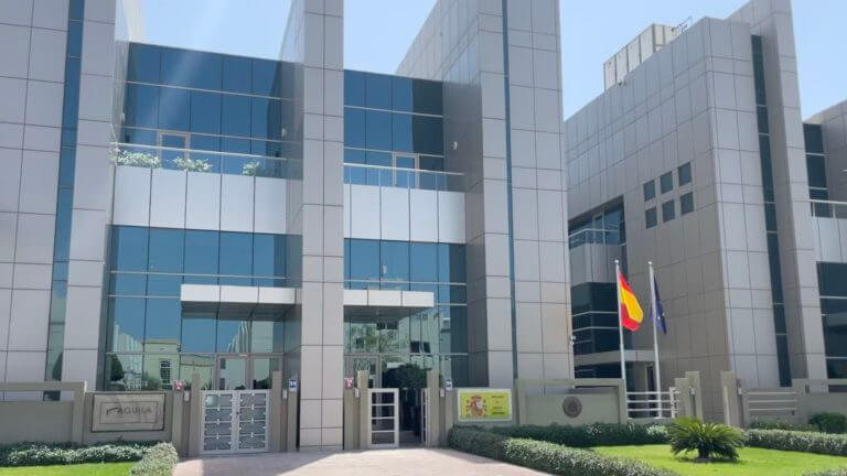 [Encuesta 1ª parte] La embajada de España suspende en valoración de los españoles