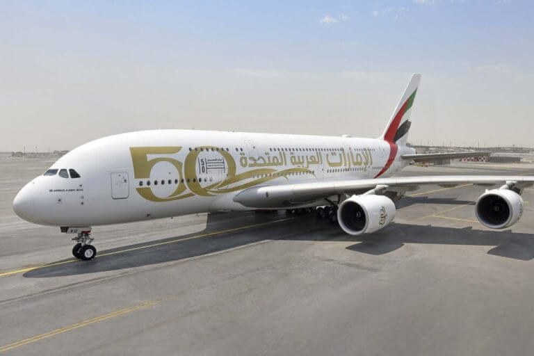 Emirates comienza la celebración de los 50 años de Emiratos Árabes