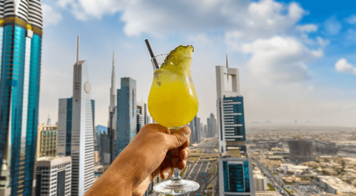 licencia alcohol en dubai vivirendubai